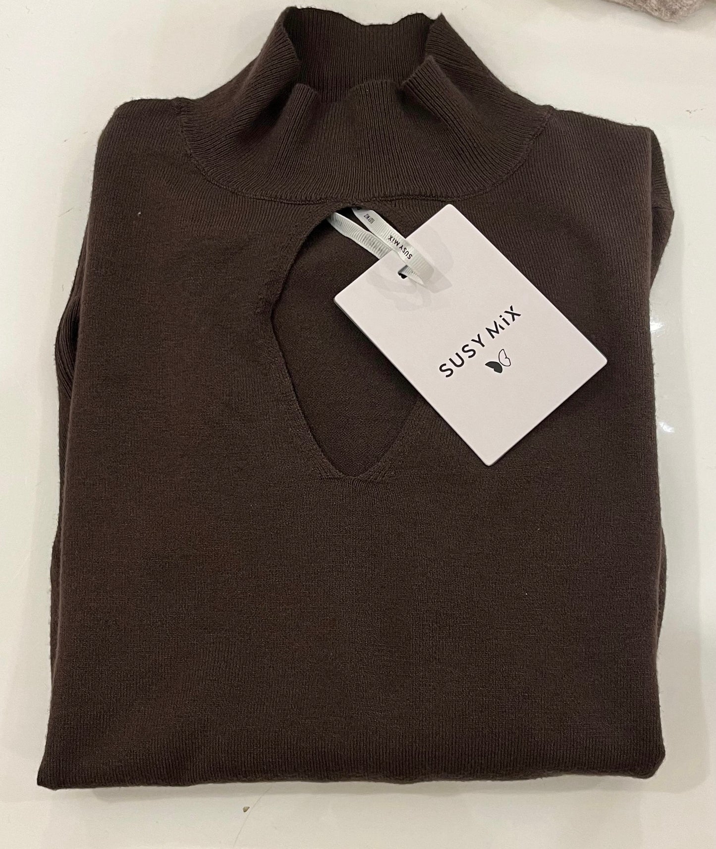 Maglioncino scollo a goccia susy mix