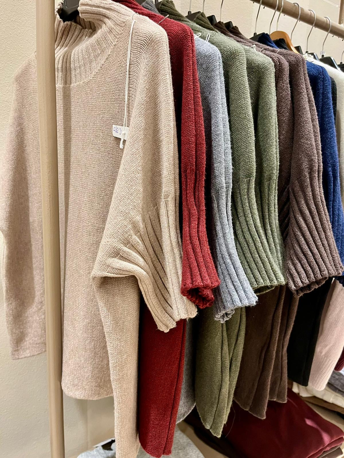 Maglioncino lupetto mezza manica