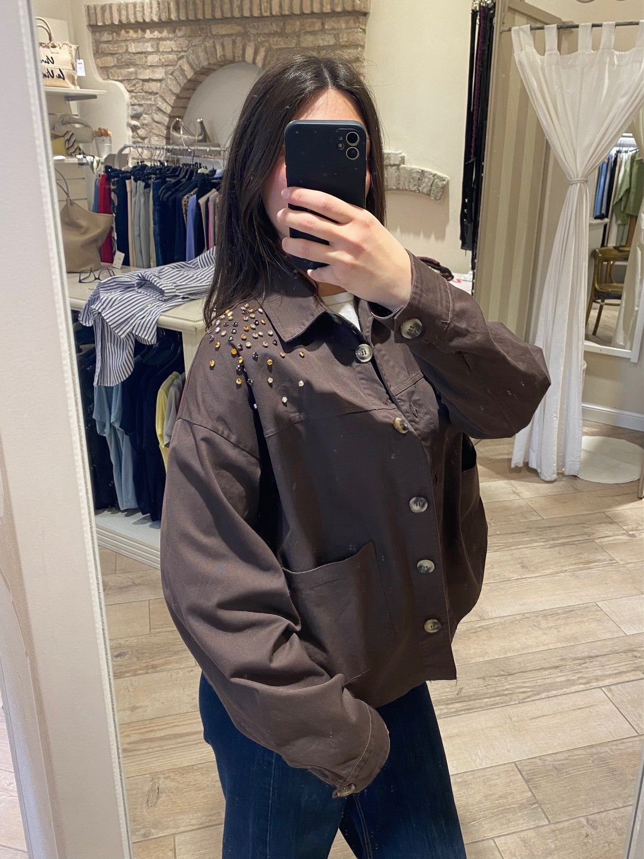 Giacca in denim con applicazioni