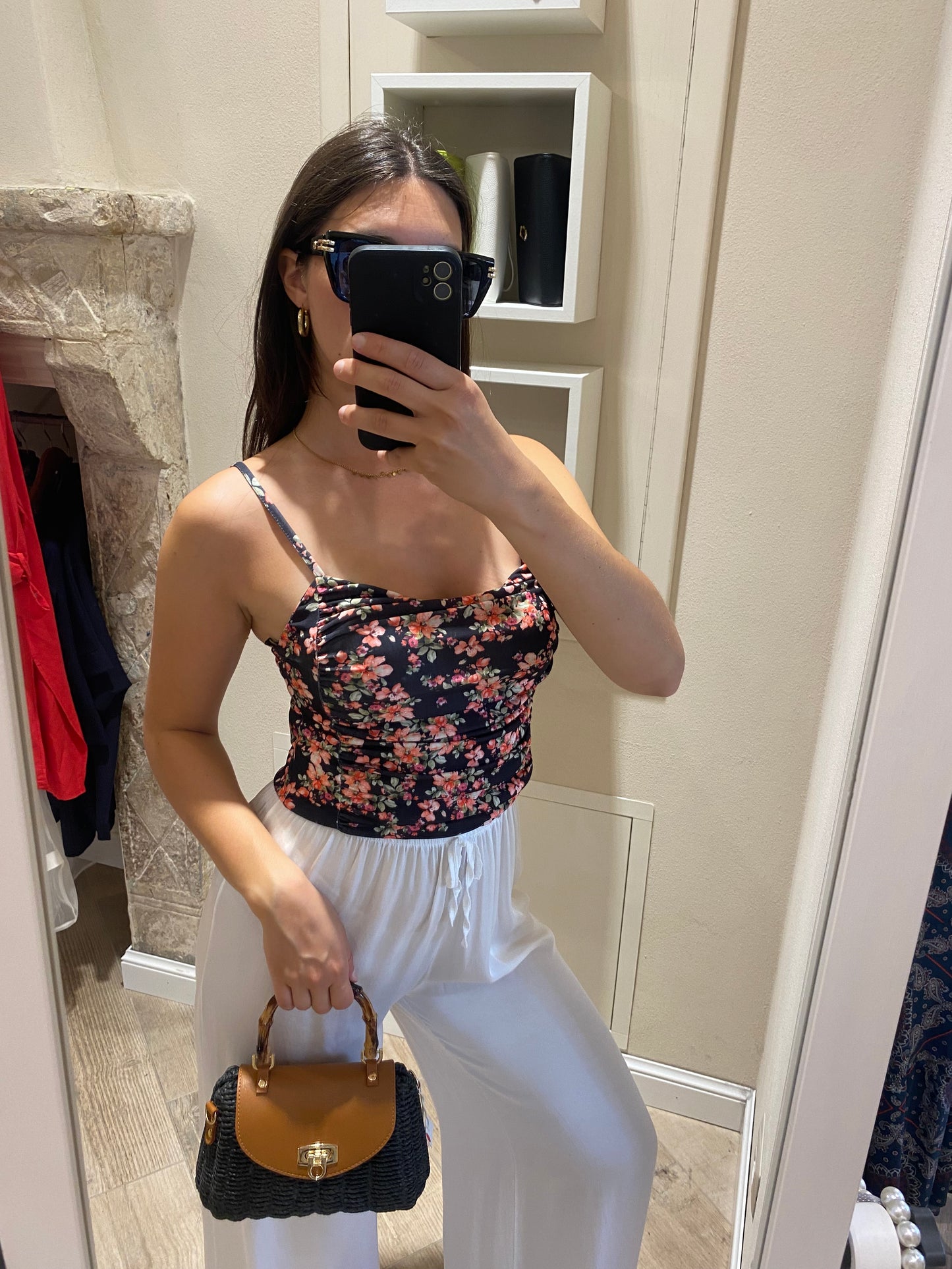 Top con rose