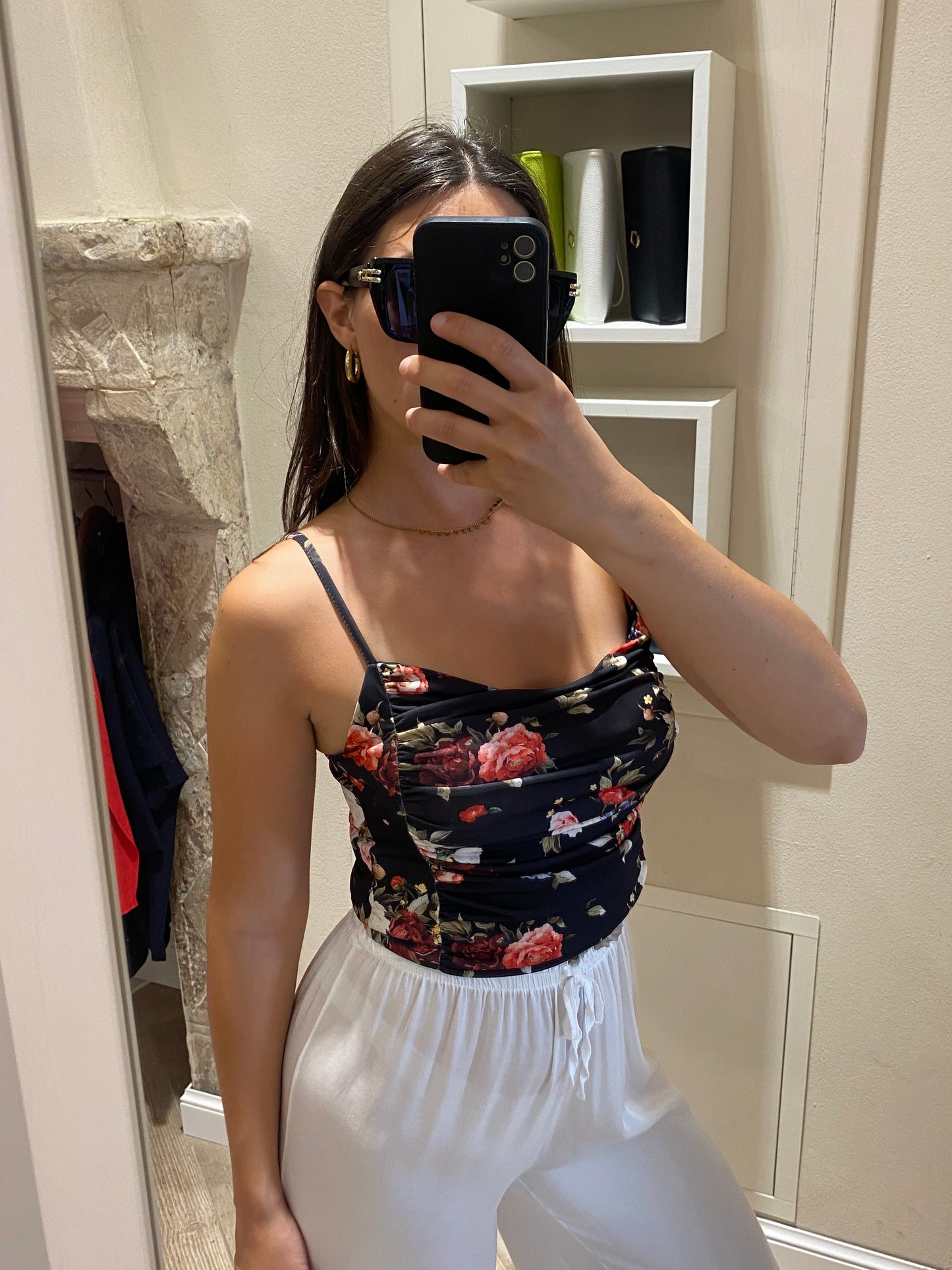 Top con rose