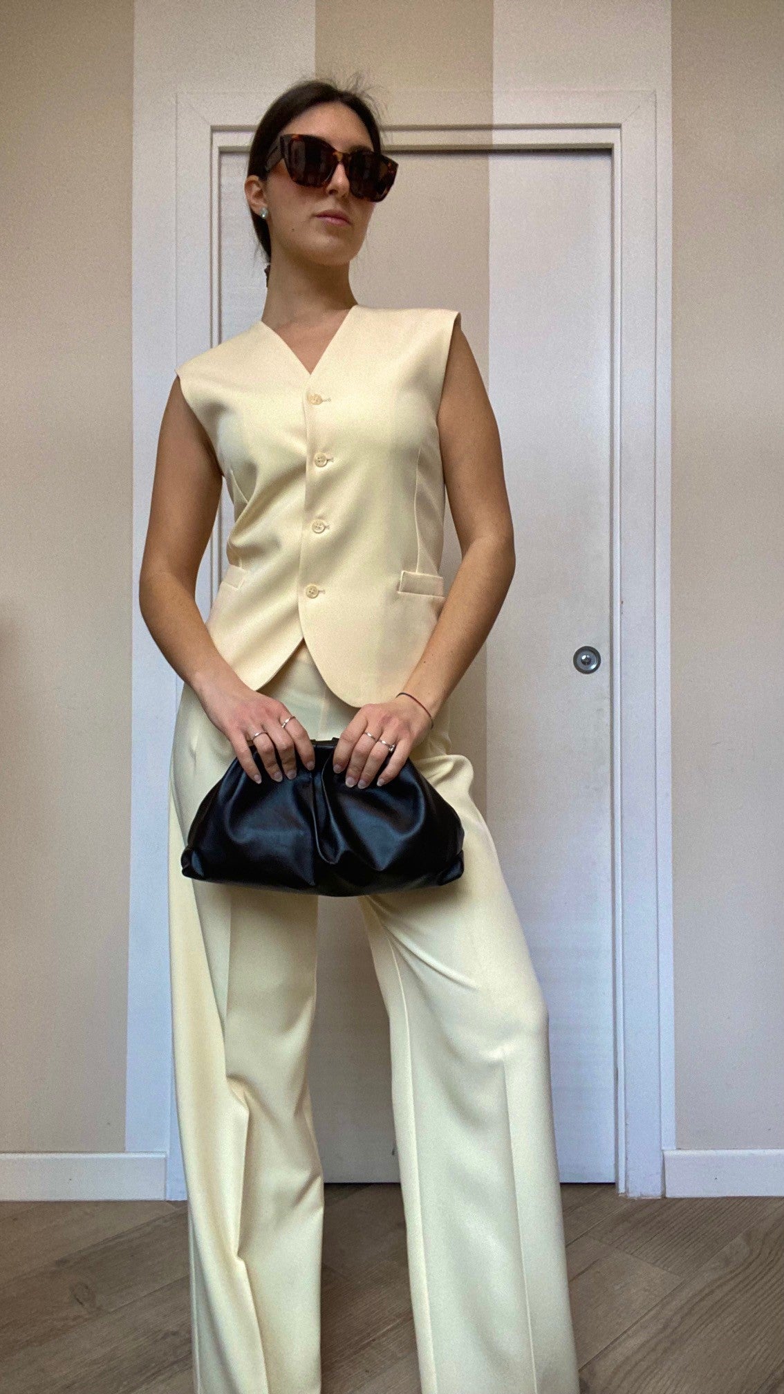 Completo giallo tenue