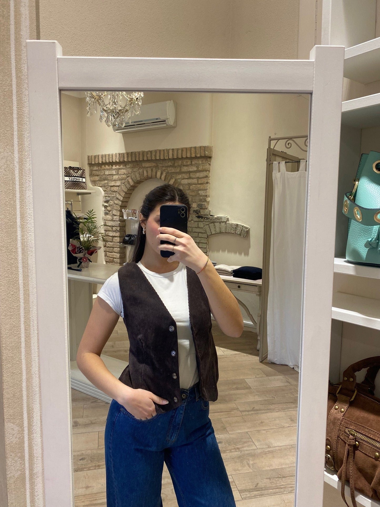 Gilet marrone in velluto a coste
