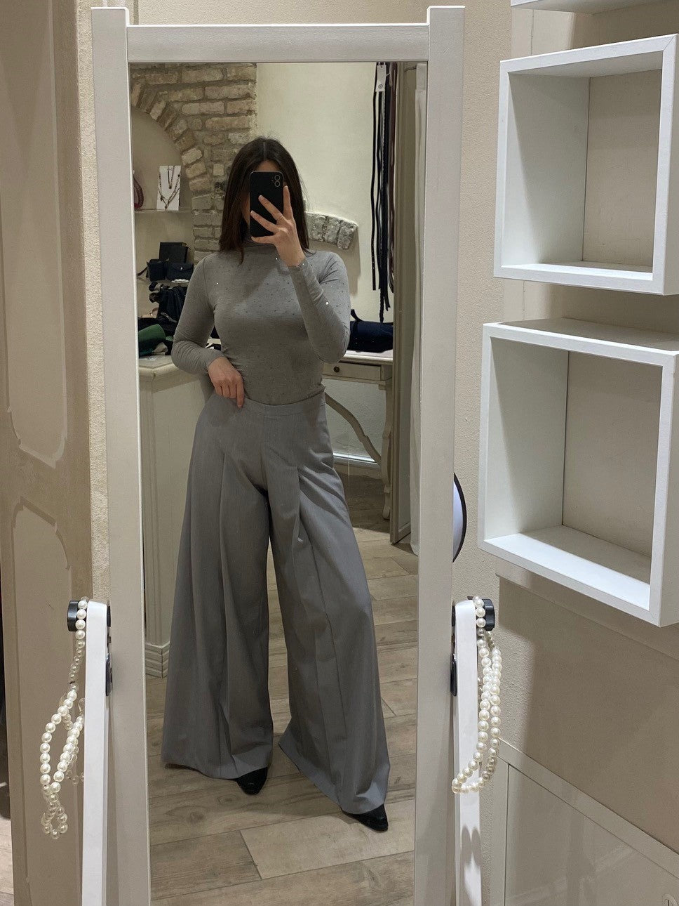 Pantalone palazzo grigio chiaro