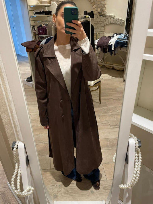 Trench marrone scamosciato