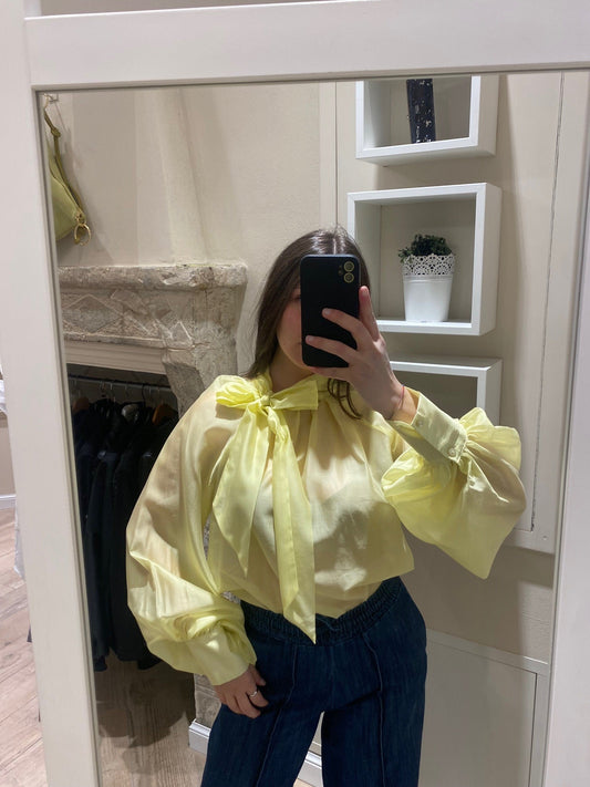 Camicia con fiocco