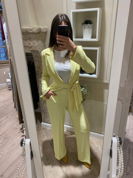 Tailleur giallo