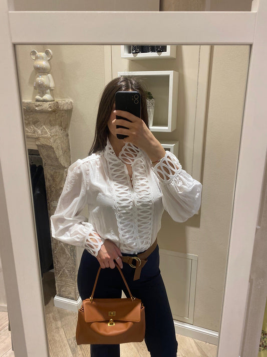 Camicia profilata