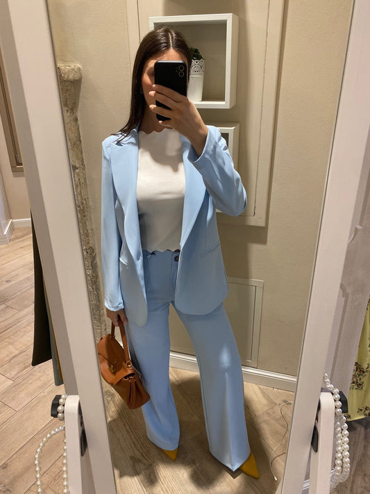 Tailleur celeste