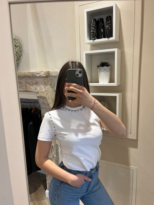 T shirt borchiette