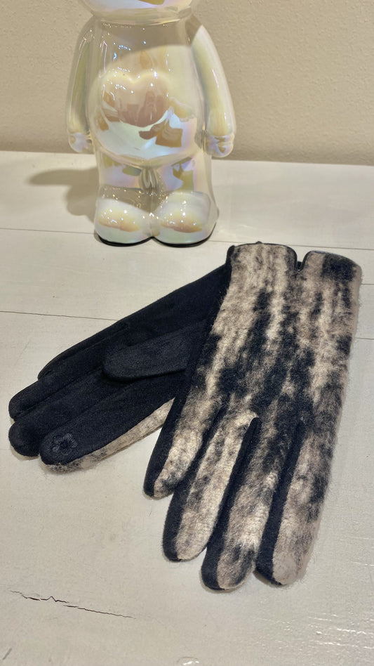 Guanti beige e marroni