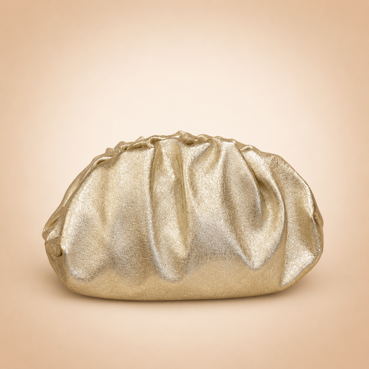 Pochette in pelle argento o oro